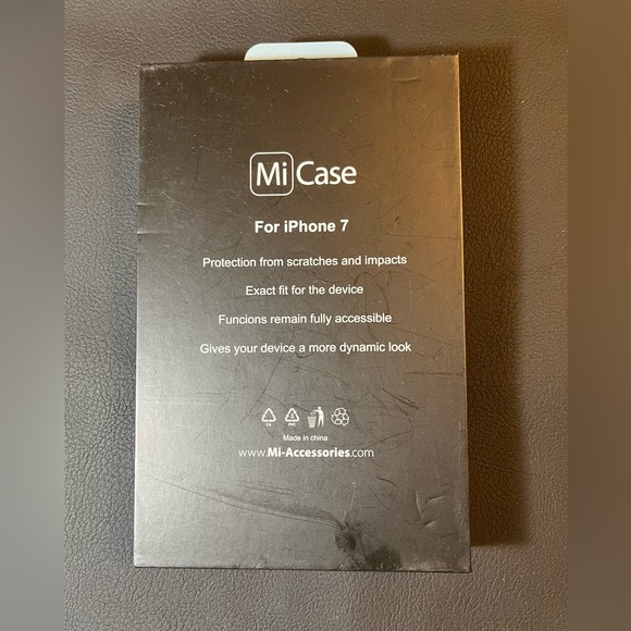 Mi Case for iPhone 7 - Gold - Picture 3 of 5